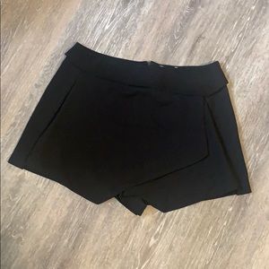 Black Envelope Skort
